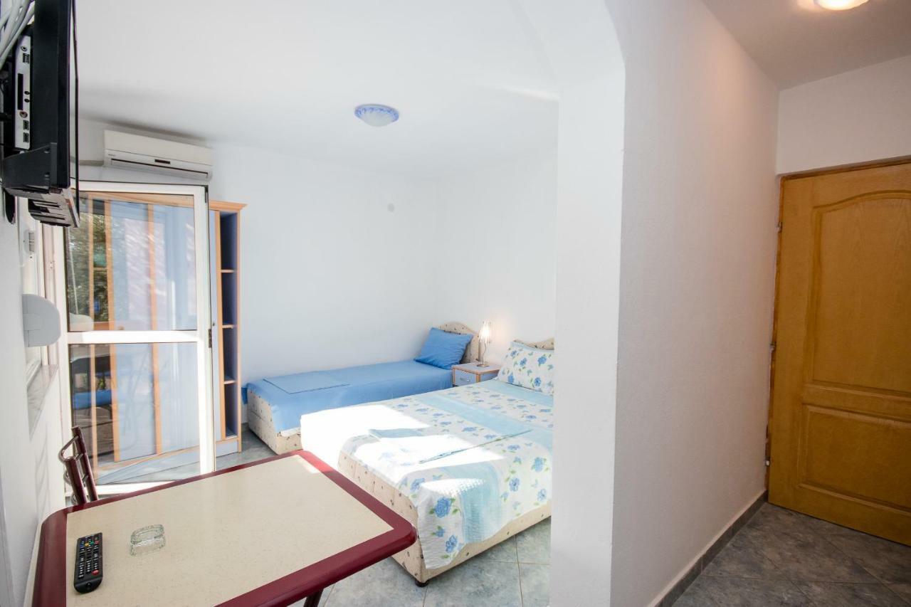 Apartments Duskic Utjeha Bagian luar foto