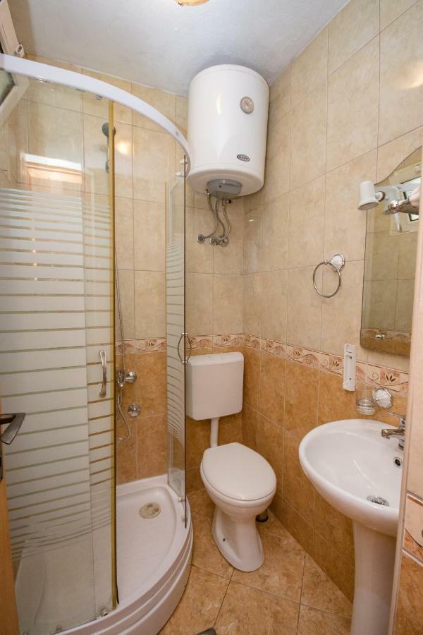 Apartments Duskic Utjeha Bagian luar foto